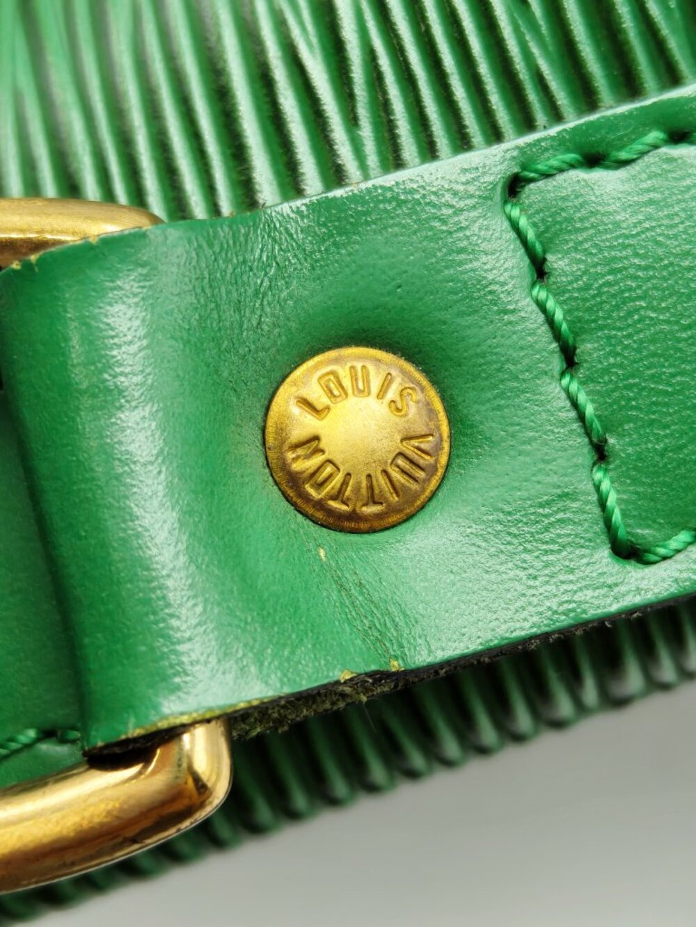 Louis Vuitton Green Epi Leather Noe Bucket Shoulder Bag LV Vintage - Picture 13 of 15